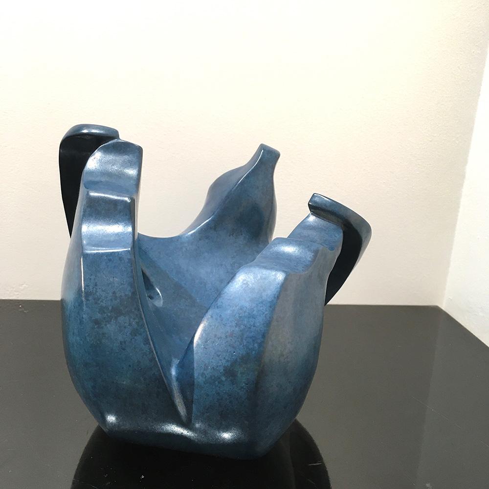 The Happy Bear d'Eric Valat - Sculpture en bronze d'un ours, sculpture d'animaux, amusant en vente 1