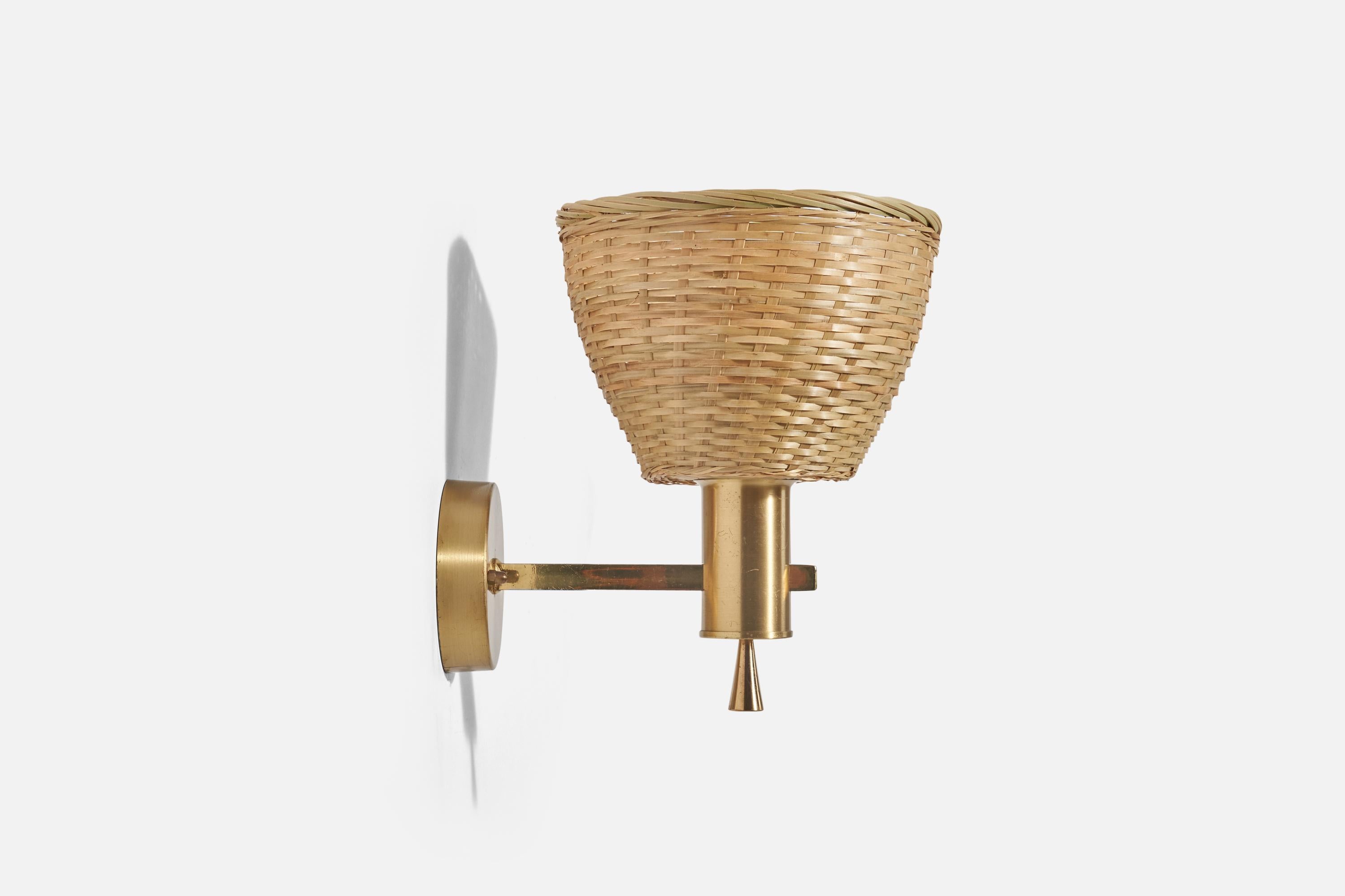 Mid-Century Modern Eric Wärnå, Wall Light, Brass, Rattan, Sweden, 1960s For Sale