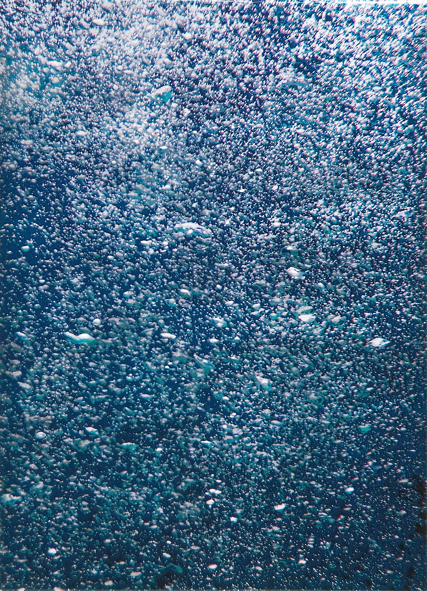 BURSTING II, photo-realism, bubbles underwater, water, ocean - Painting by Eric Zener