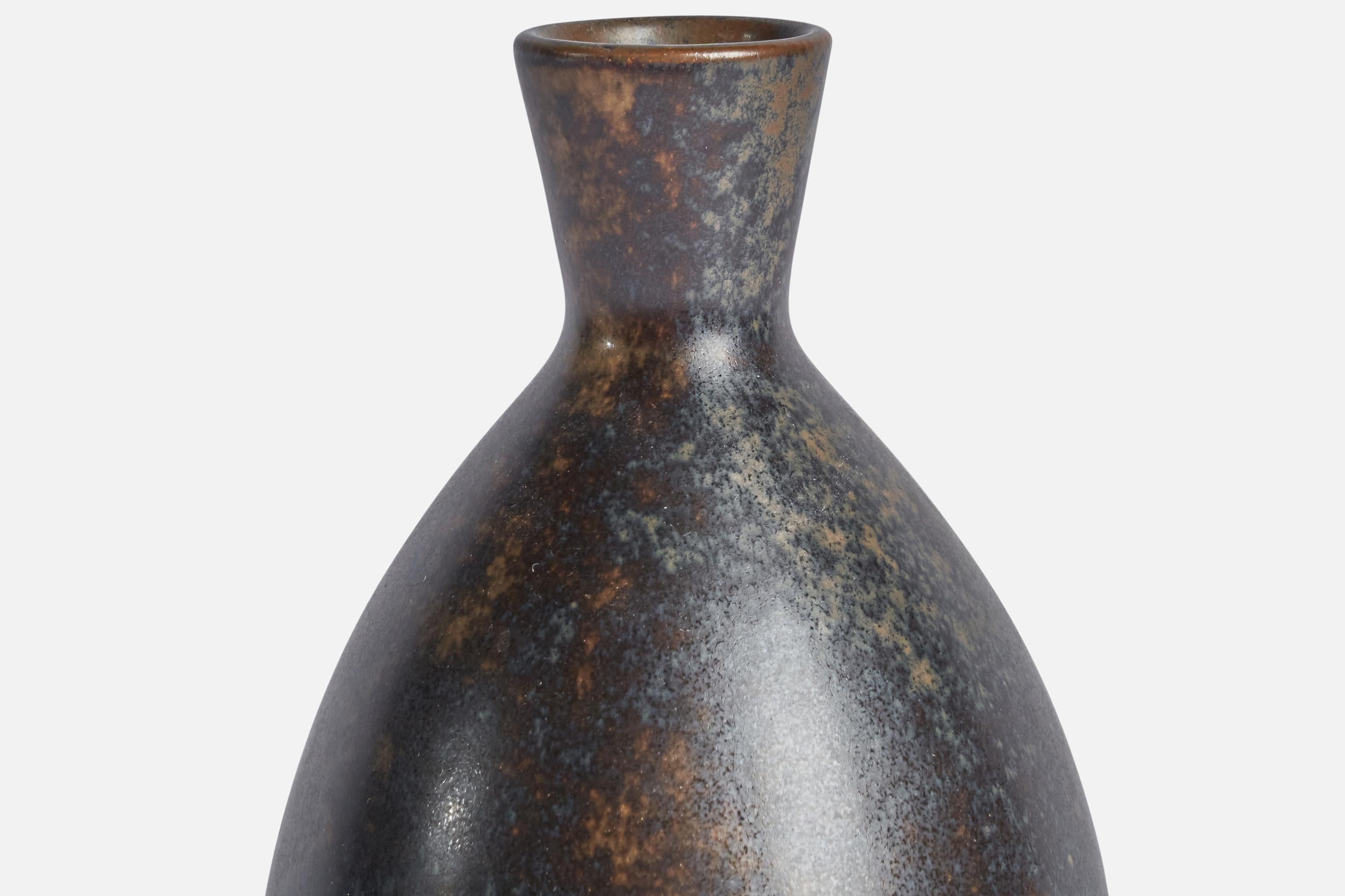 Swedish Erich and Inger Triller, Vase, Stoneware, Sweden, 1960s For Sale