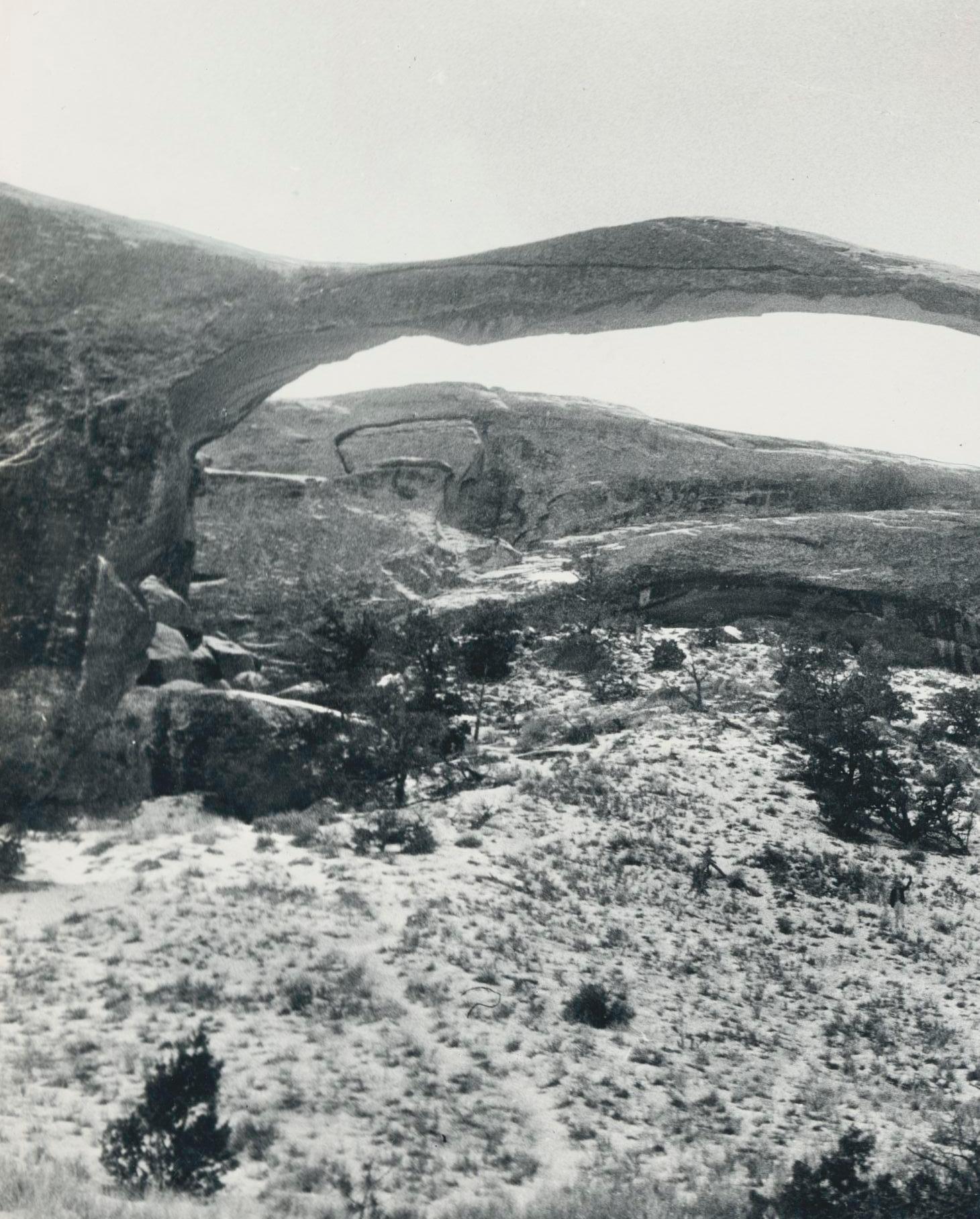 Arches Nationalpark, Black and White, USA 1960s, 17, 1 x 23, 5 cm - Modern Photograph by Erich Andres
