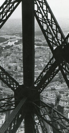 Einbauturm aus Eifelholz, Paris, 1955