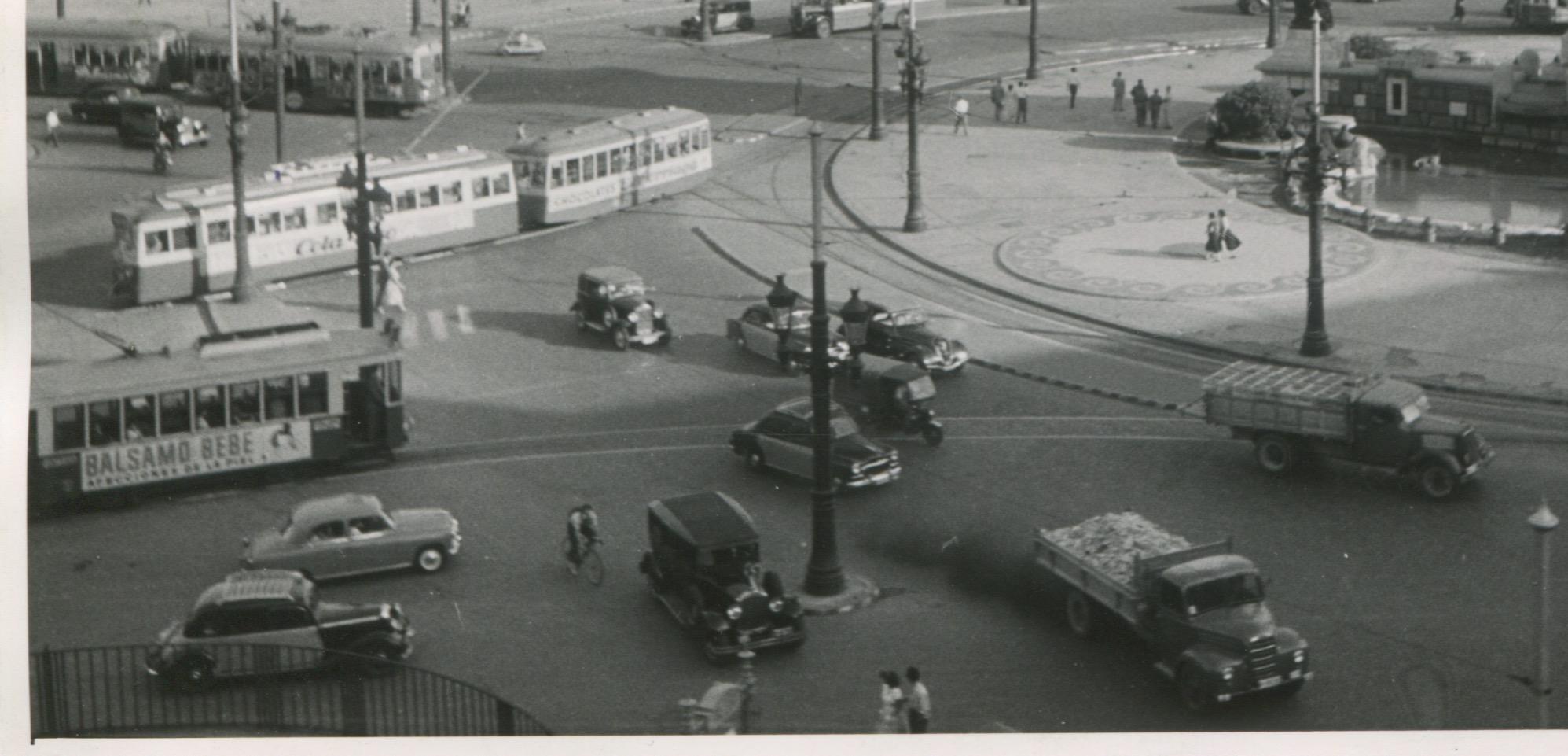 Erich Andres, Vintage, Barcelona, Germany, 1957, 17, 5 x 12, 4 cm For Sale 1