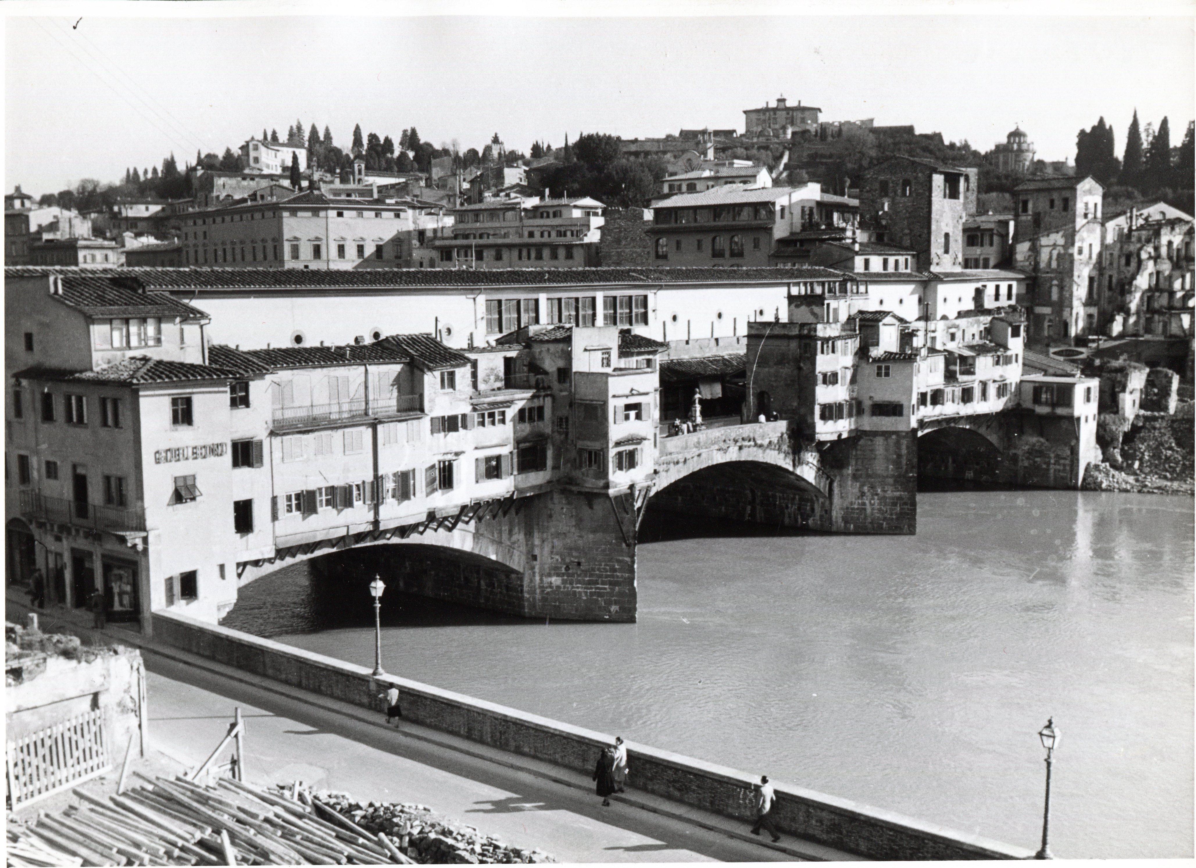 Erich Andres Black and White Photograph - Florence - Ponte Vecchio Italy 1954