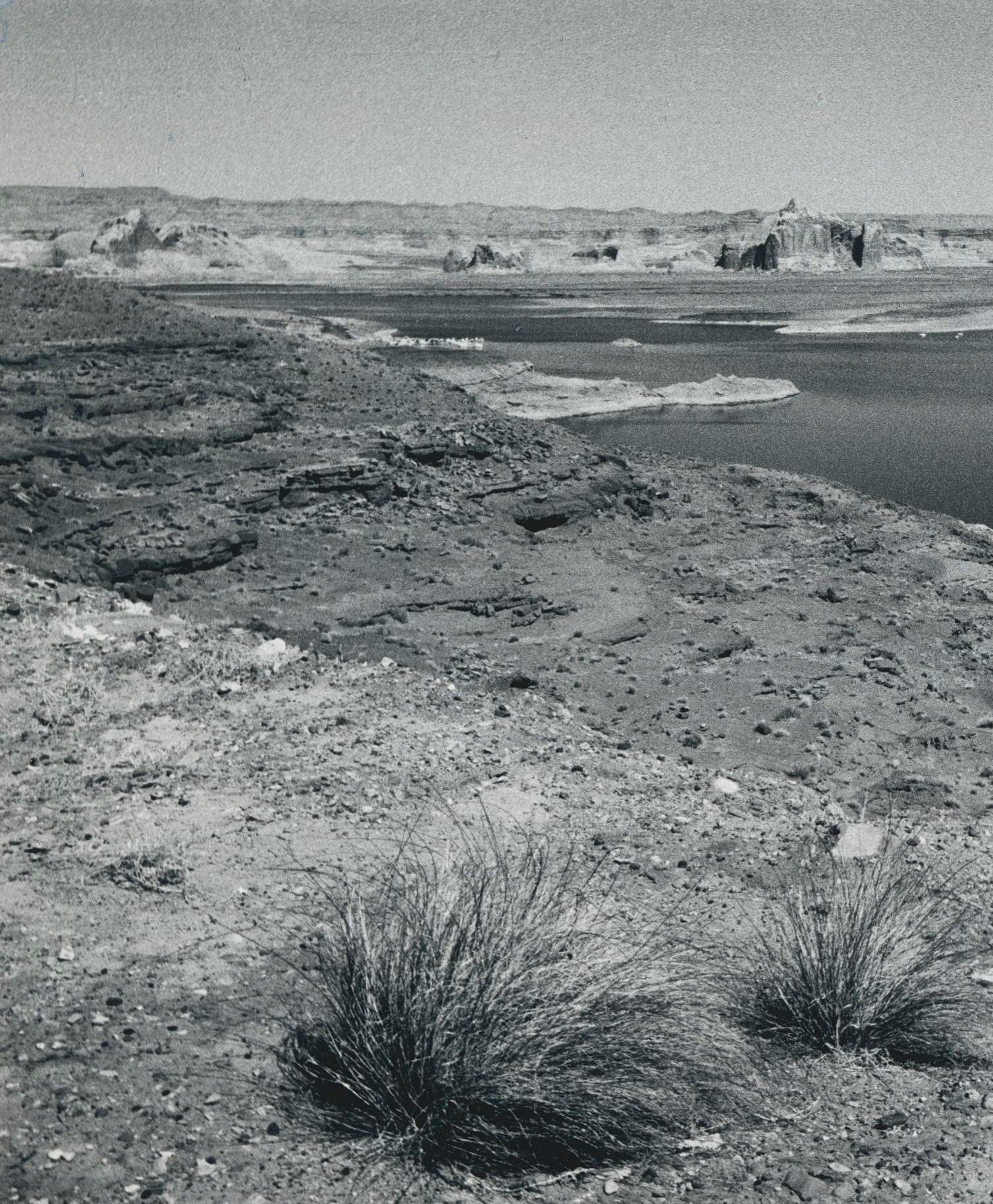Lake Powell, Utah/Arizona, Schwarz und Weiß, USA 1960er Jahre, 15, 7 x 23, 3 cm (Moderne), Photograph, von Erich Andres