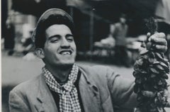 Man, Market, Street Photography, Black and White, Italy 1950s, 17, 8 x 13 cm