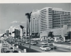 Miami Beach, Street photography, Black and White, USA 1960s, 18,2 x 23,3 cm