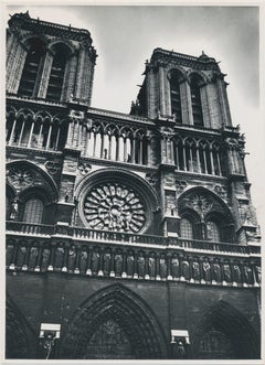 Vintage Monmatre, Street Photography, Black and White, France 1950s, 17, 7 x 12, 7 cm