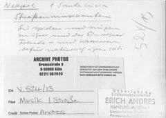 Nápoles 1954, Música callejera