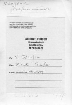 Naples 1954, Street music