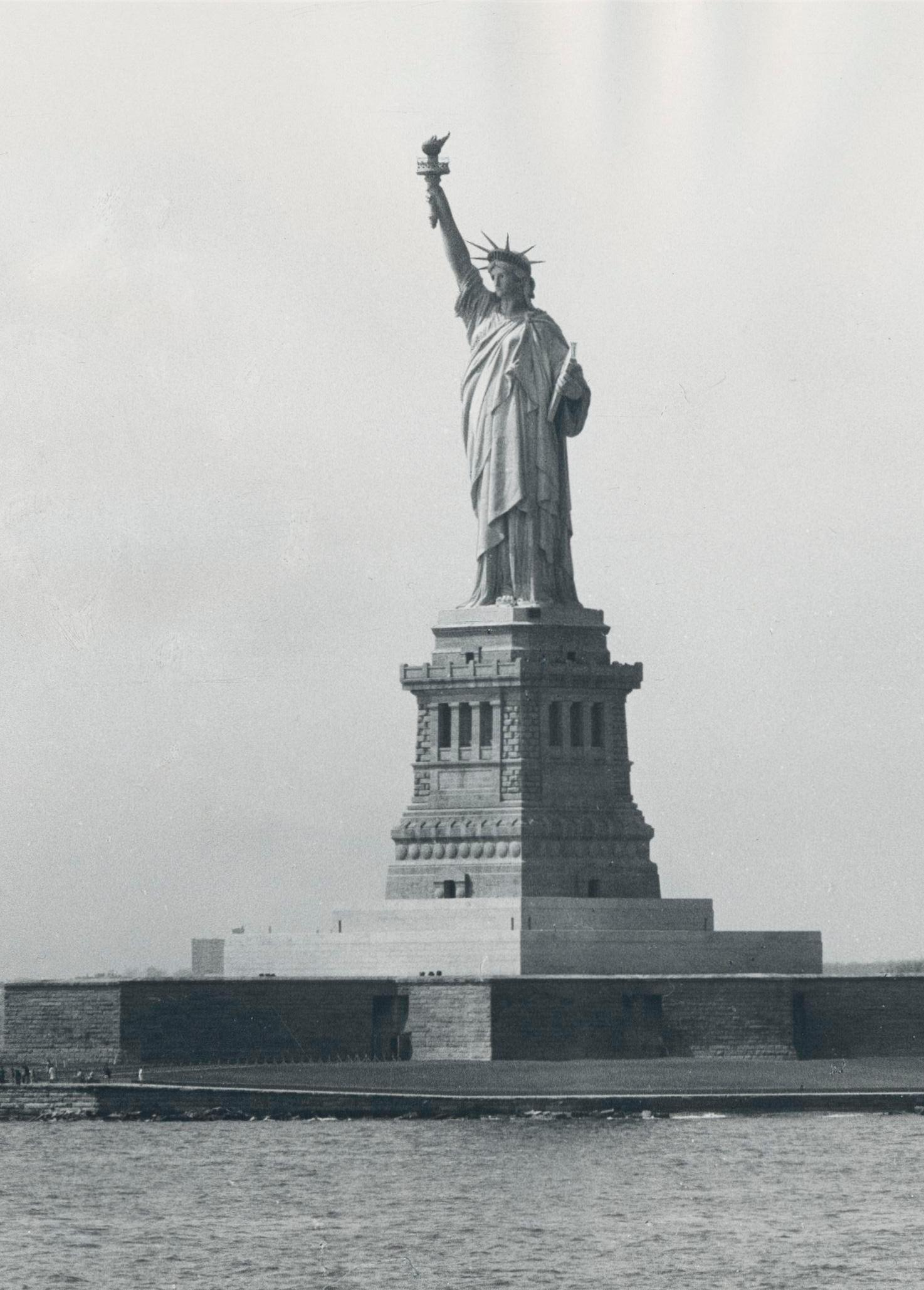 statue of liberty 1950