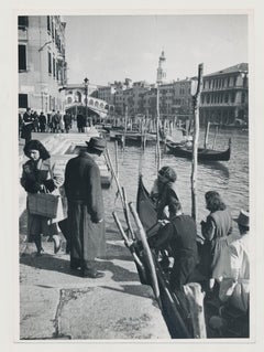 Vintage Venice - Gondola on Water with people, Italy, 1950s, 17,3 x 11,5 cm