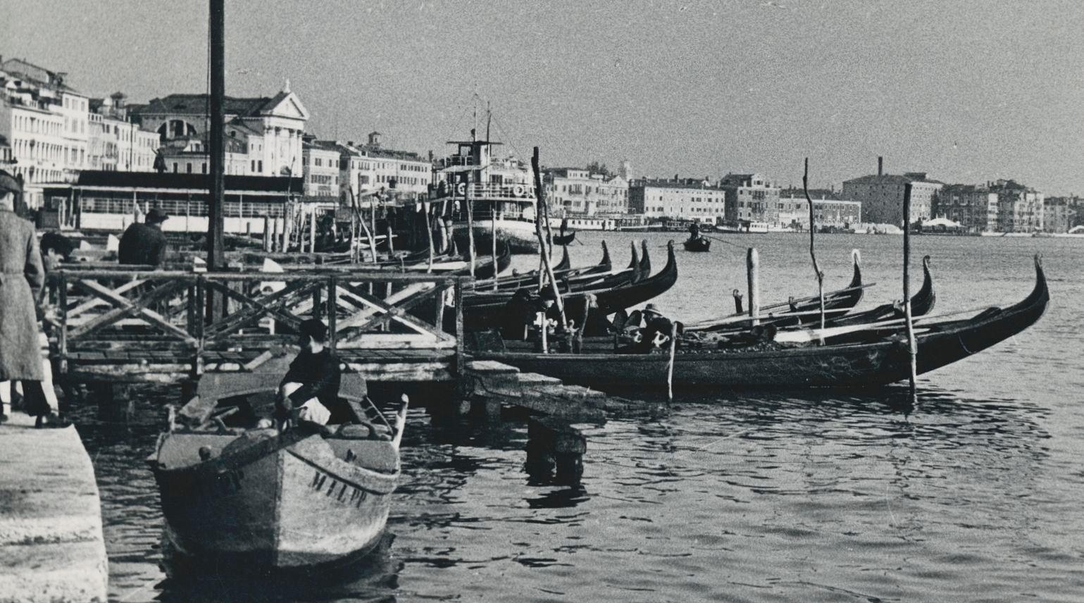 Venice, Waterfront, Gondolas, Black and White, Italy, 1950s, 13 x 17, 9 cm - Photograph by Erich Andres