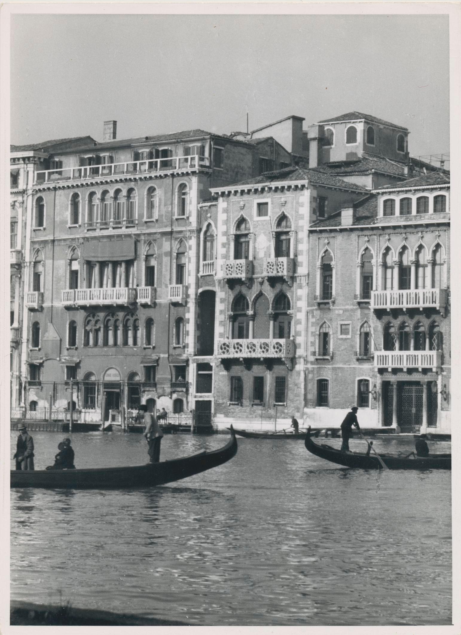 Erich Andres Black and White Photograph – Venice, Venedig, Canale Grande, Italien 1950er Jahre, 17, 9 x 13 cm, Venedig