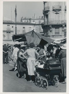 Women, Market, Street Photography, Black and White, Italy 1950s, 17, 8 x 13 cm