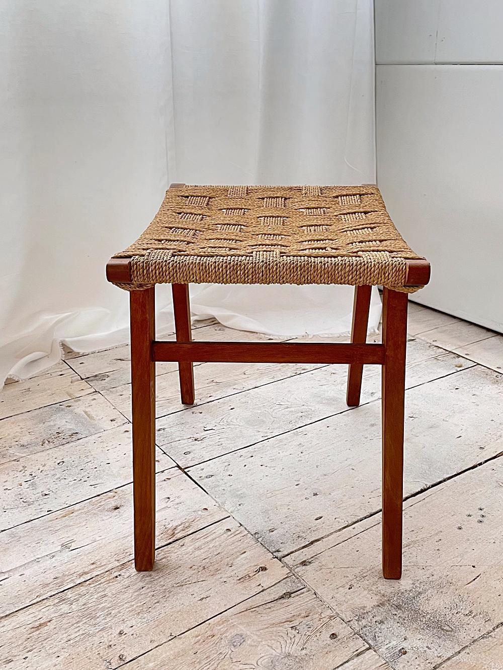 Erich Dickmann Bauhaus Stool, Rush & Solid Oak, 1940s, Germany For Sale 1