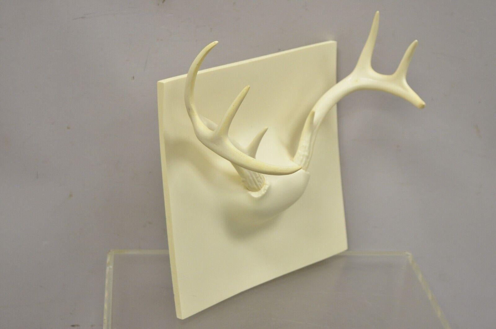 Erich Ginder White Cast Ghost Antler Coat Rack Mid Century Modern Wall Art In Good Condition In Philadelphia, PA