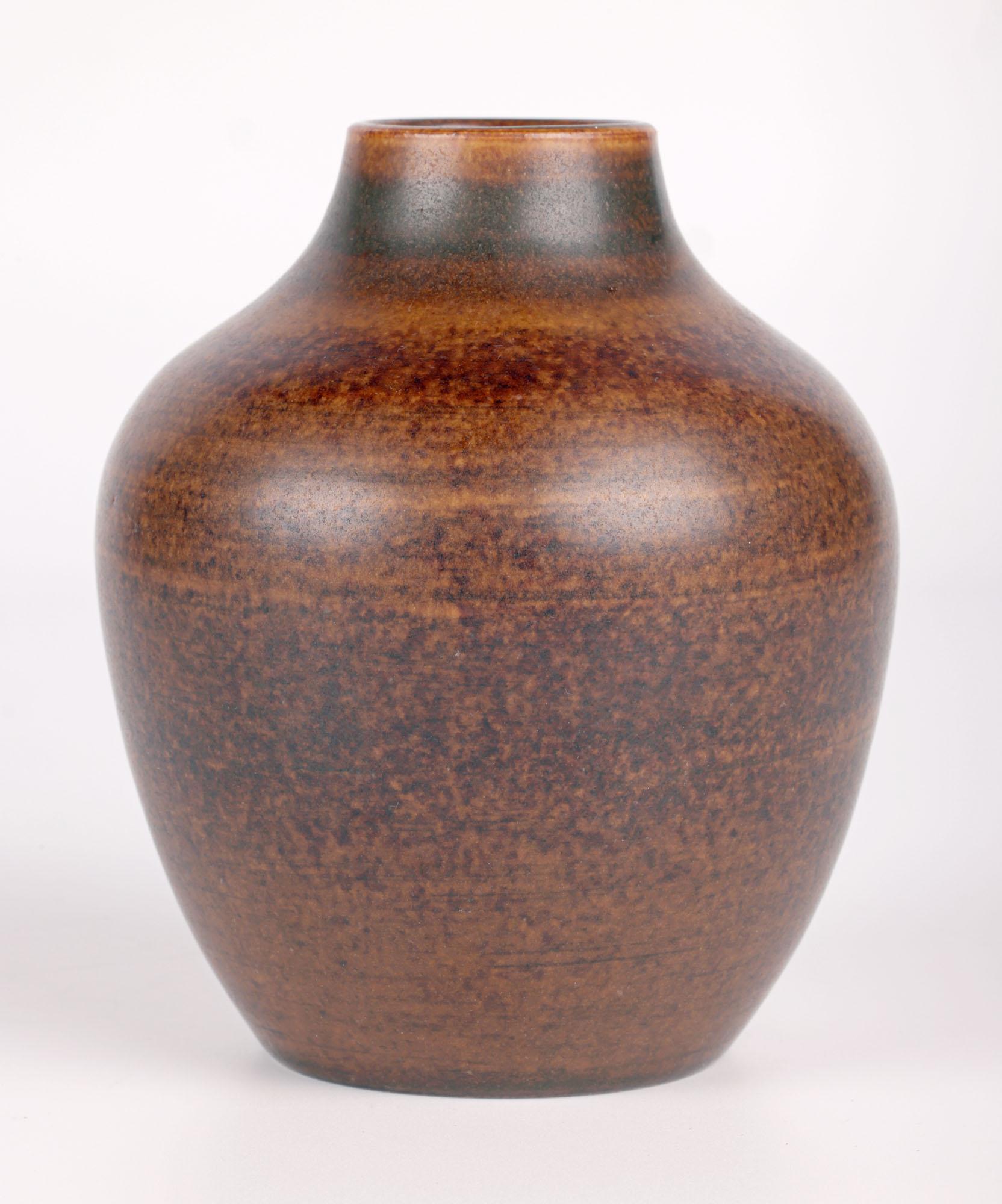 Erich & Ingrid Triller Swedish Tobo Studio Pottery Vase In Good Condition For Sale In Bishop's Stortford, Hertfordshire