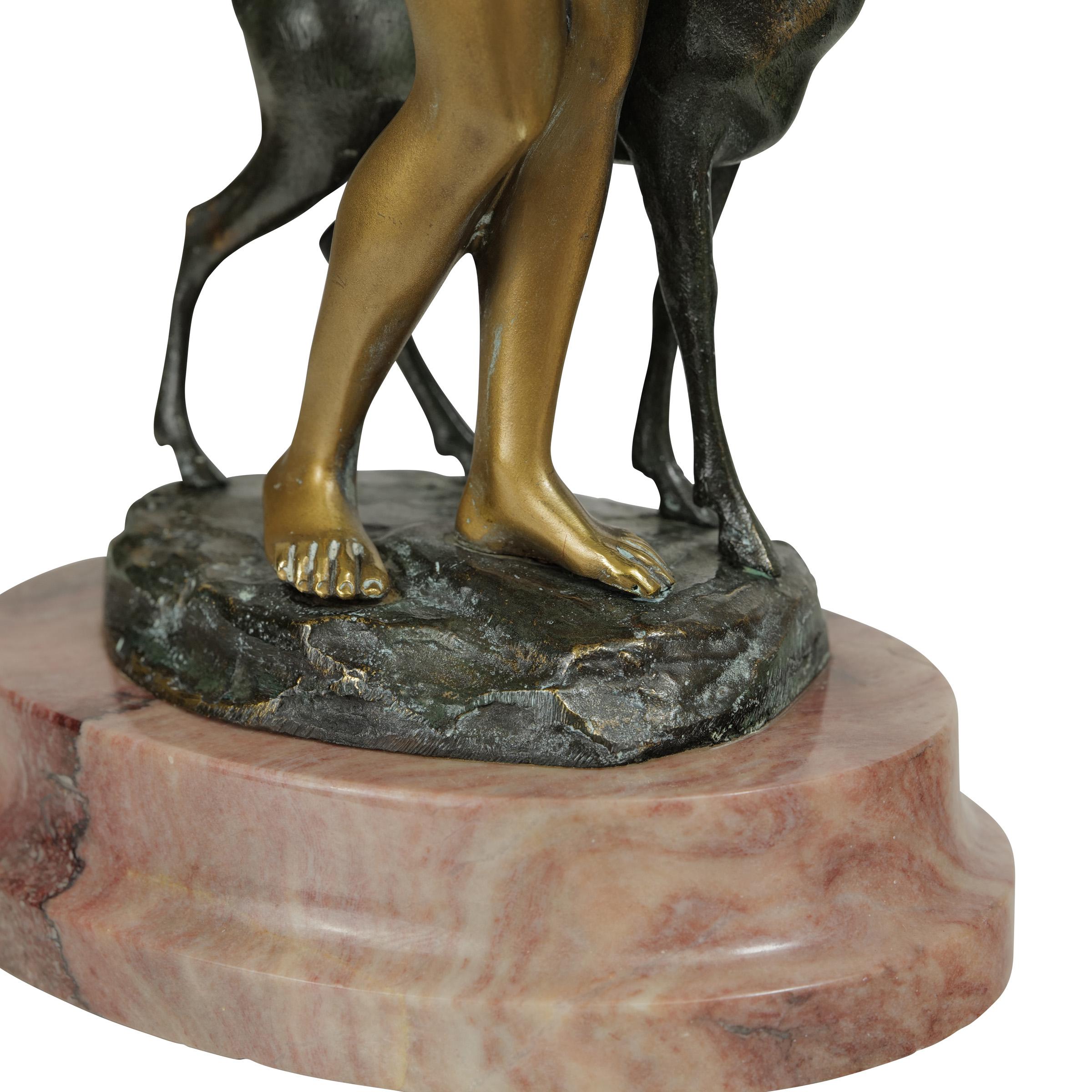 Erich Schmidt-Kestner Ragazza in bronzo con cervo su base ovale in marmo 1910 circa In condizioni buone in vendita a Münster, DE