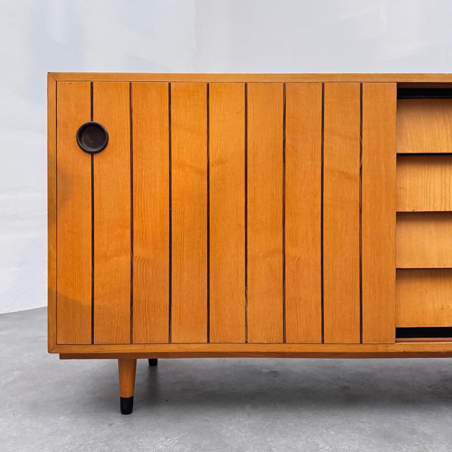 Ash Erich Stratmann inlaid ash credenza for Oldenburger Möbel, Germany, 1950's. For Sale