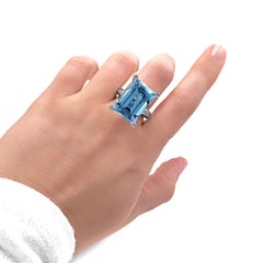 Platinring mit 20,57 Karat brasilianischem Aquamarin und weißem Diamant, Erich Zimmermann