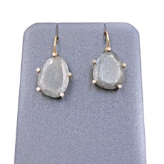 Straordinari orecchini in oro con pietra di luna e diamanti bianchi, Erich Zimmermann