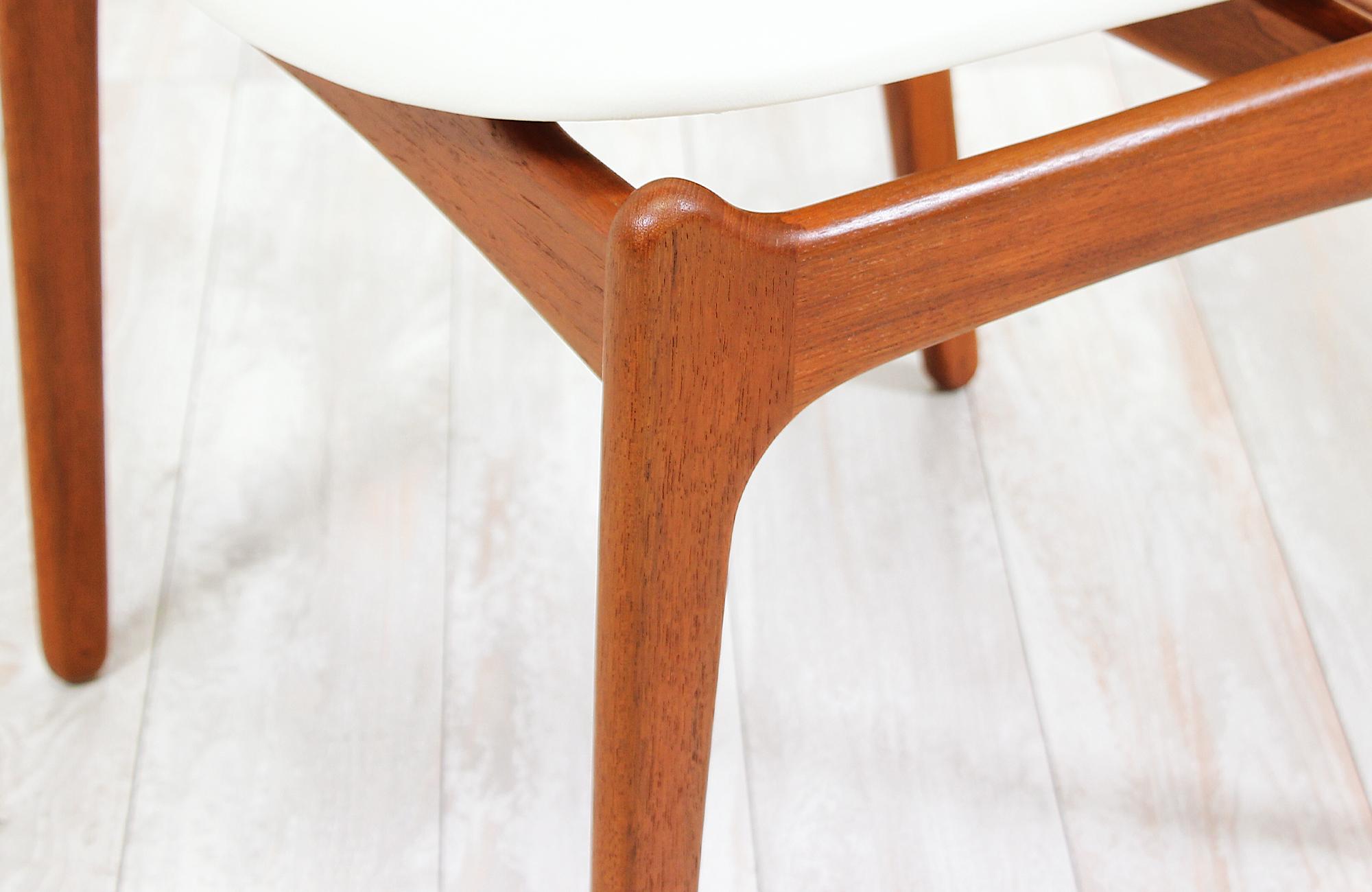 Erick Buch Teak and Leather Dining Chairs for O.D. Møbler 4