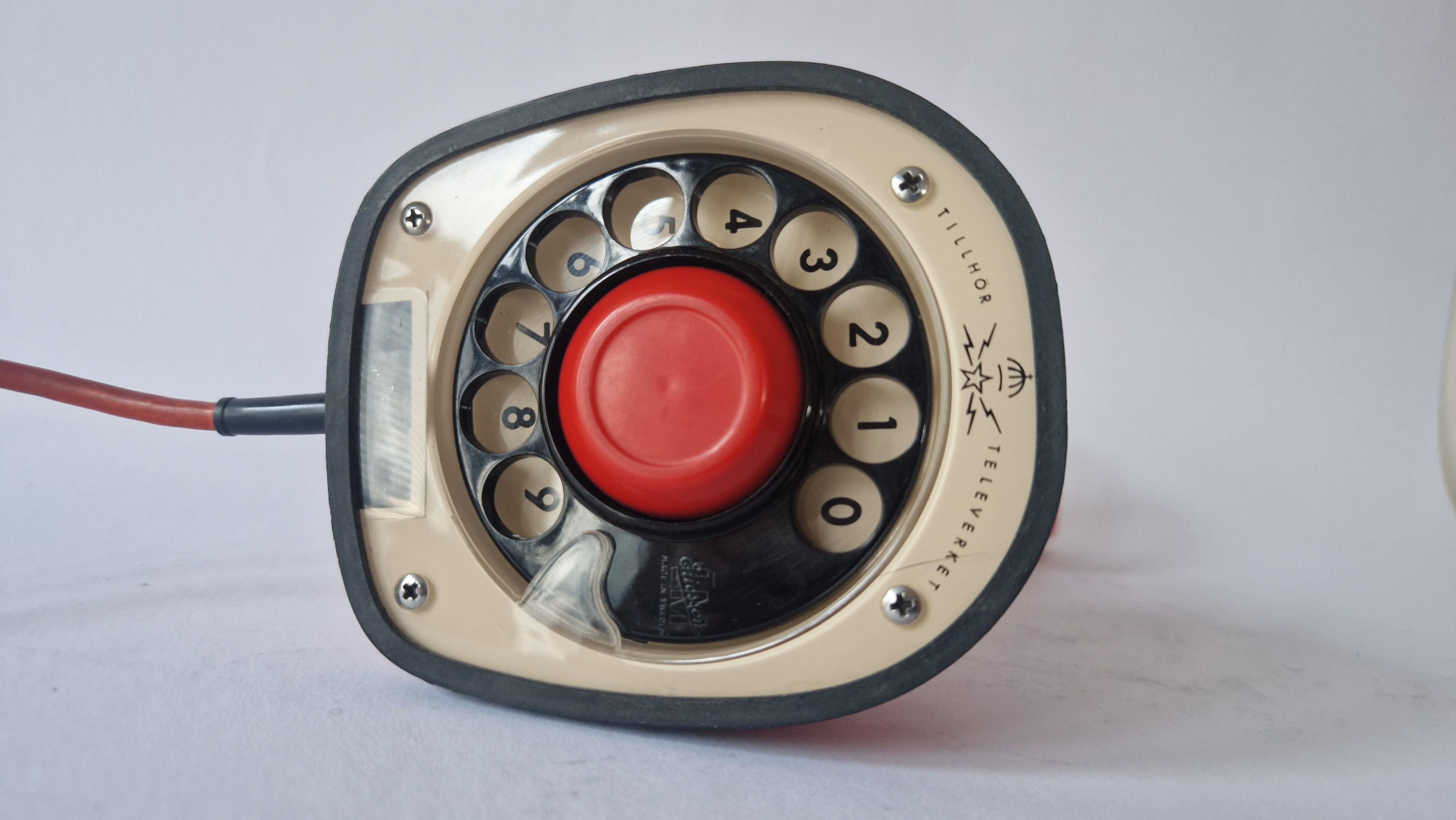 Ericofon Midcentury Plastic Cobra Telephone, L.M Ericsson, Sweden 1960s For Sale 6