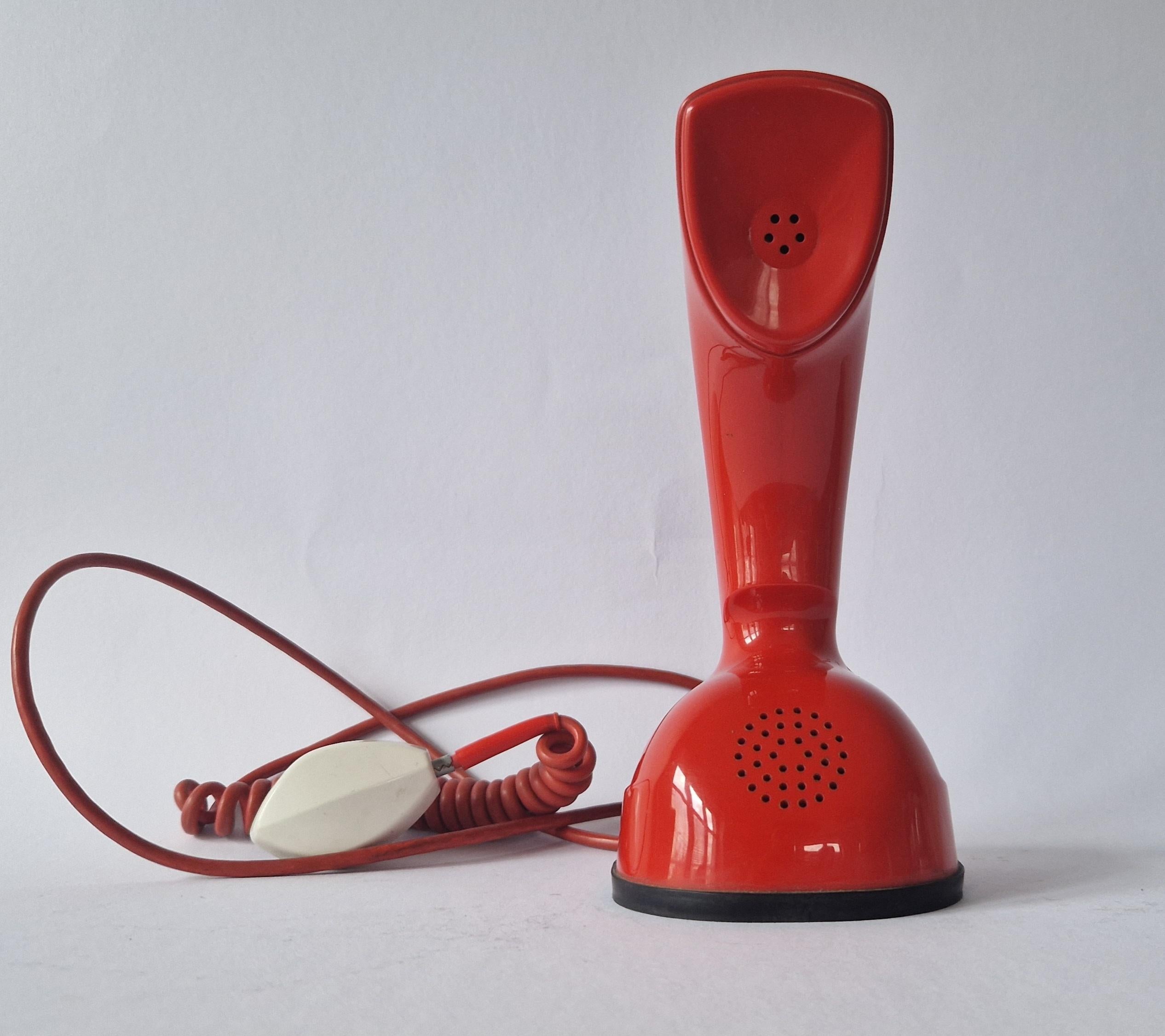 Ericofon Midcentury Plastic Cobra Telephone, L.M Ericsson, Sweden 1960s In Good Condition For Sale In Praha, CZ