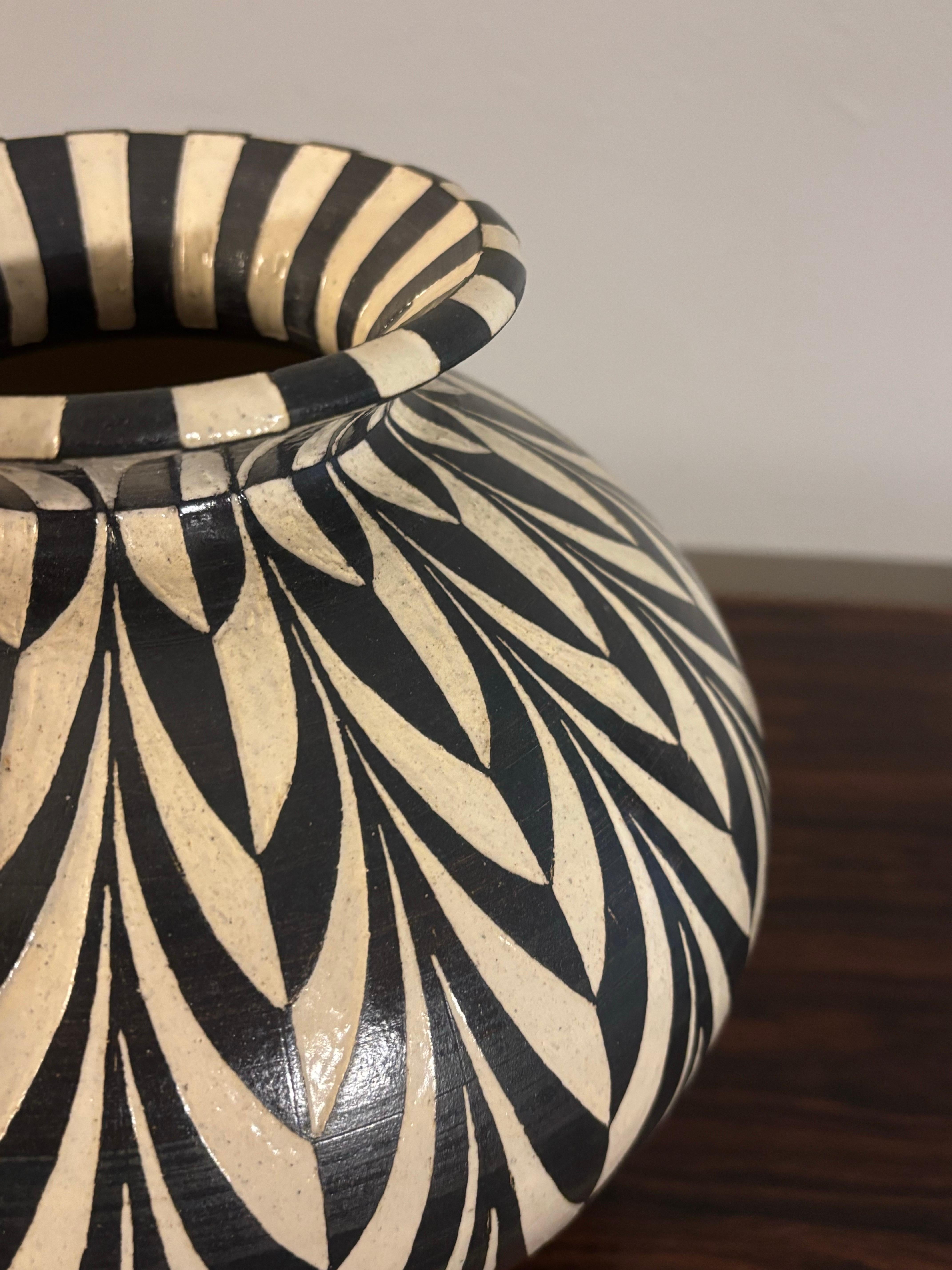 Organico moderno Vaso in studio Pottery di Erik Bright, 1996 in vendita