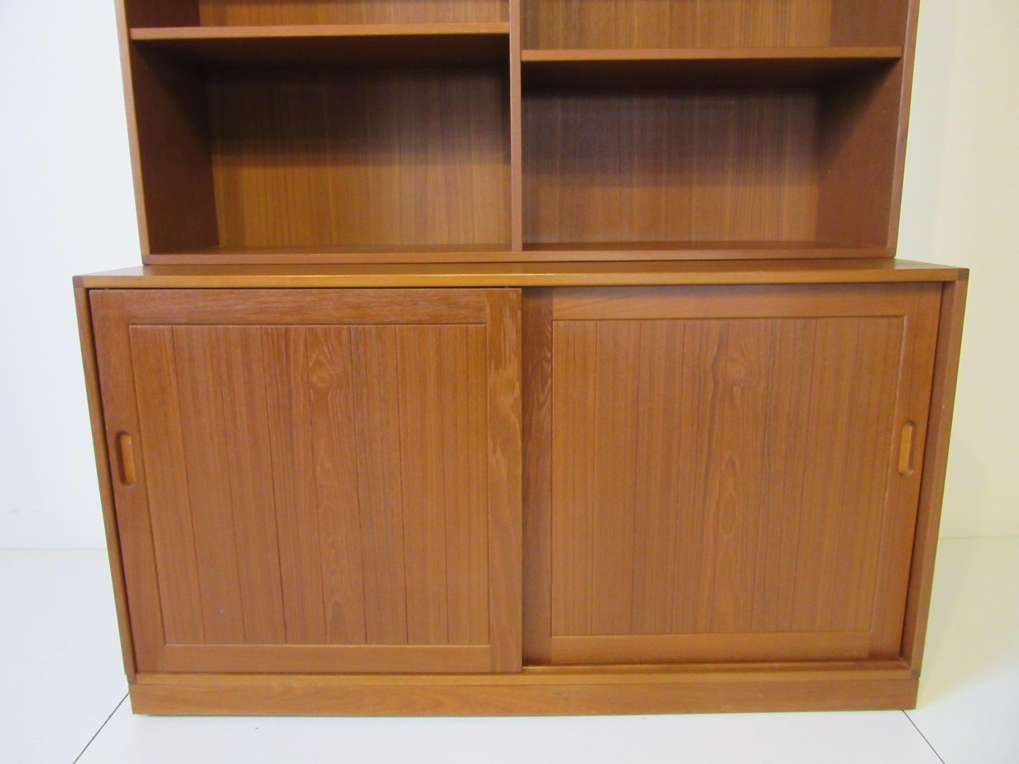 Erik Brouer Danish Teak Bookcase / Cabinet for Brouer Mobelfabrik In Good Condition In Cincinnati, OH
