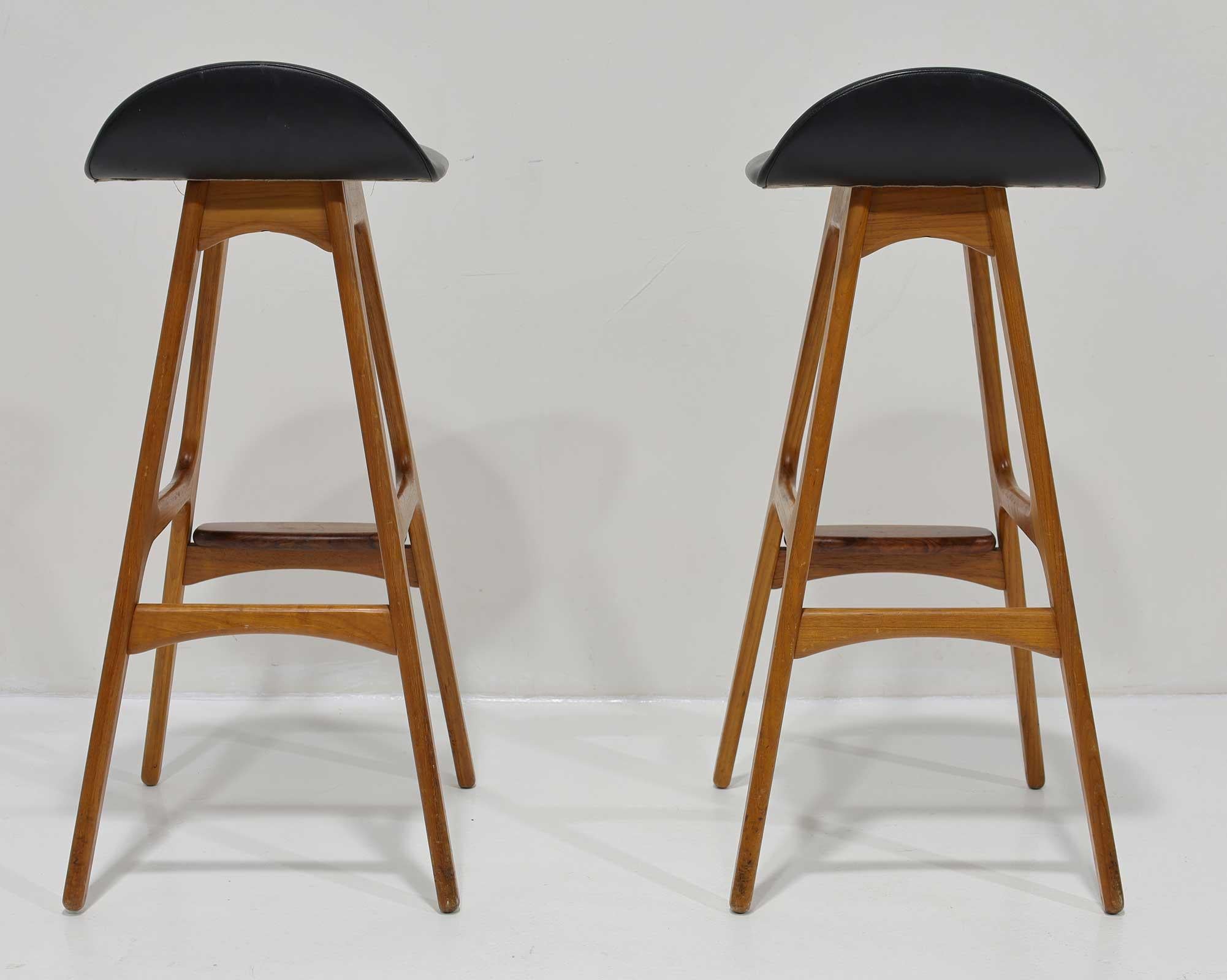 20th Century Erik Buch Bar Stools Model OD-61, O. D. Mobler, in Teak and Rosewood For Sale