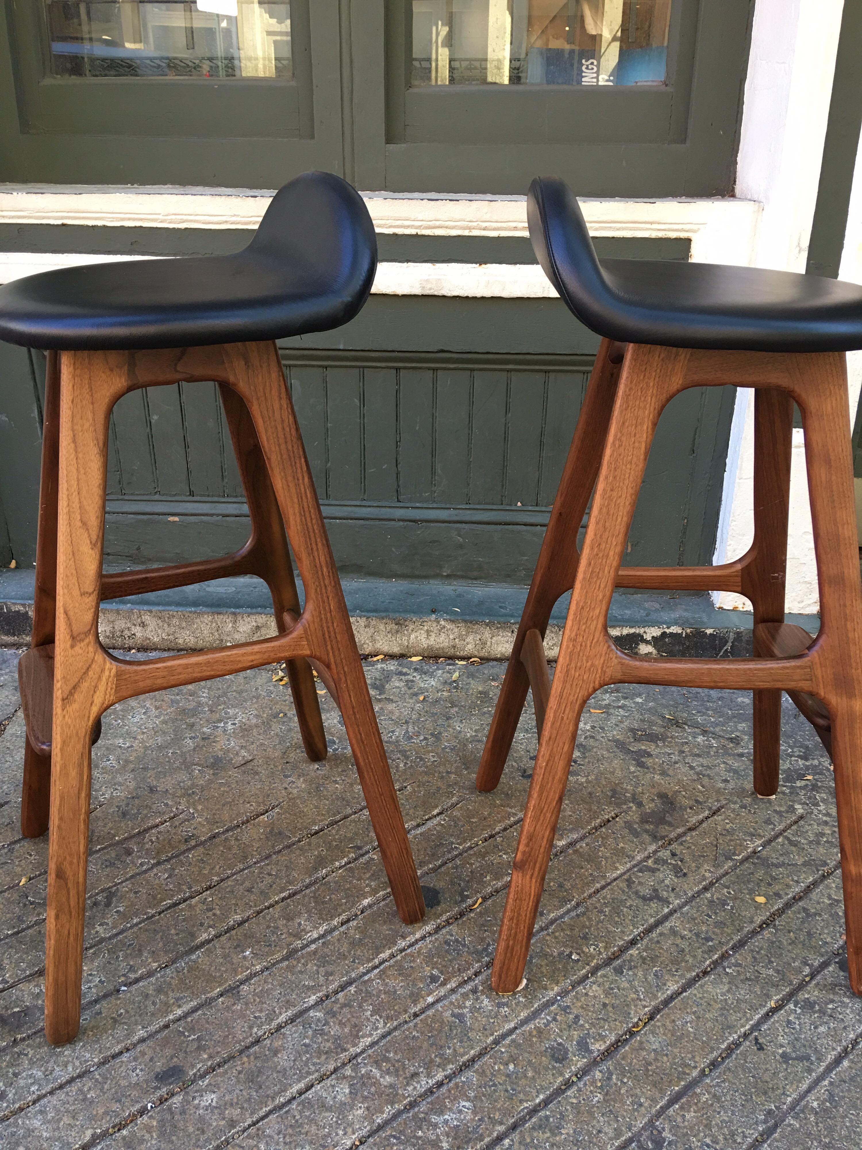 Erik Buch Bar Stools Set of 3 In Good Condition In Philadelphia, PA
