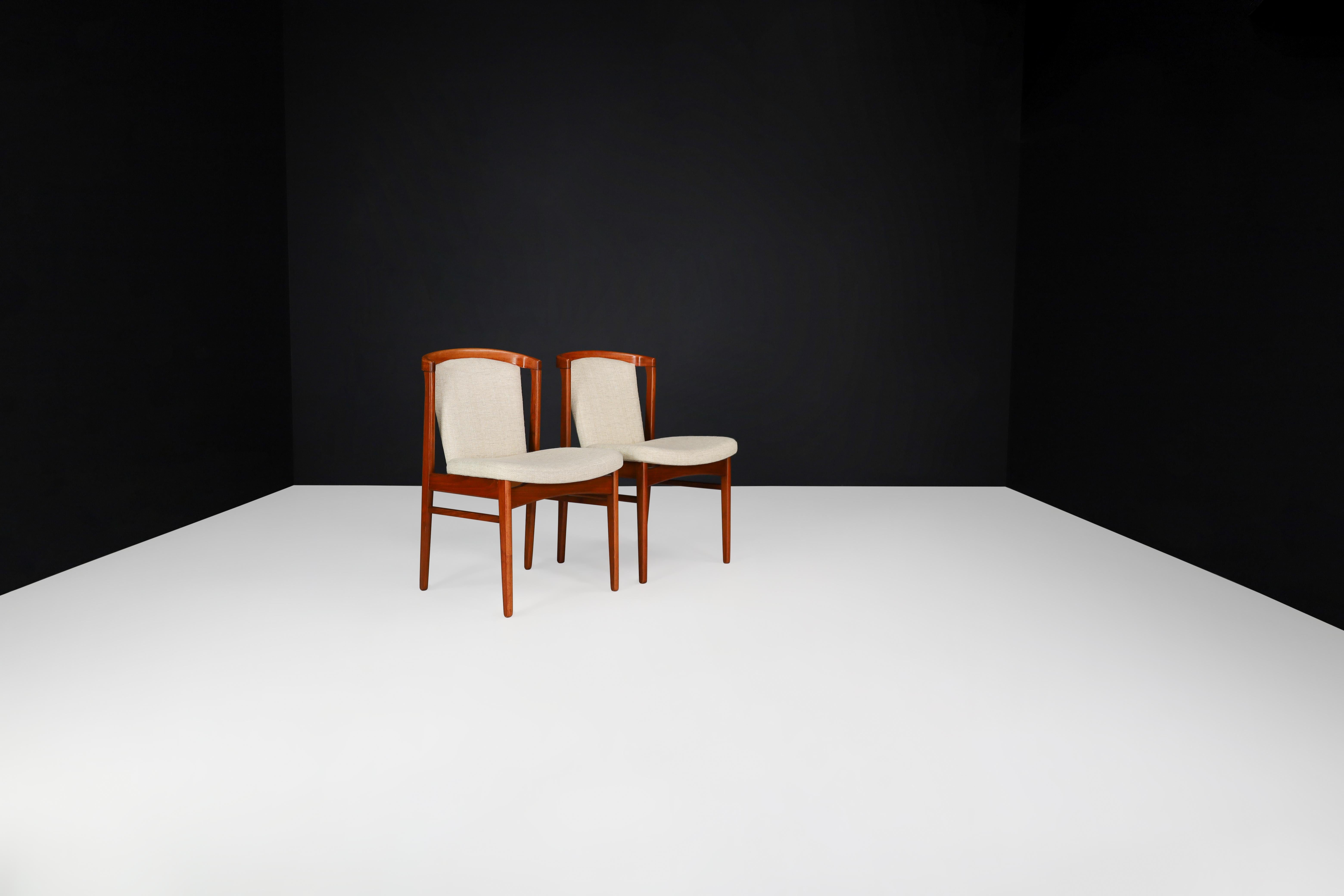 Erik Buch Dining Chairs for Orum Mobler, Denmark, 1960s For Sale 8