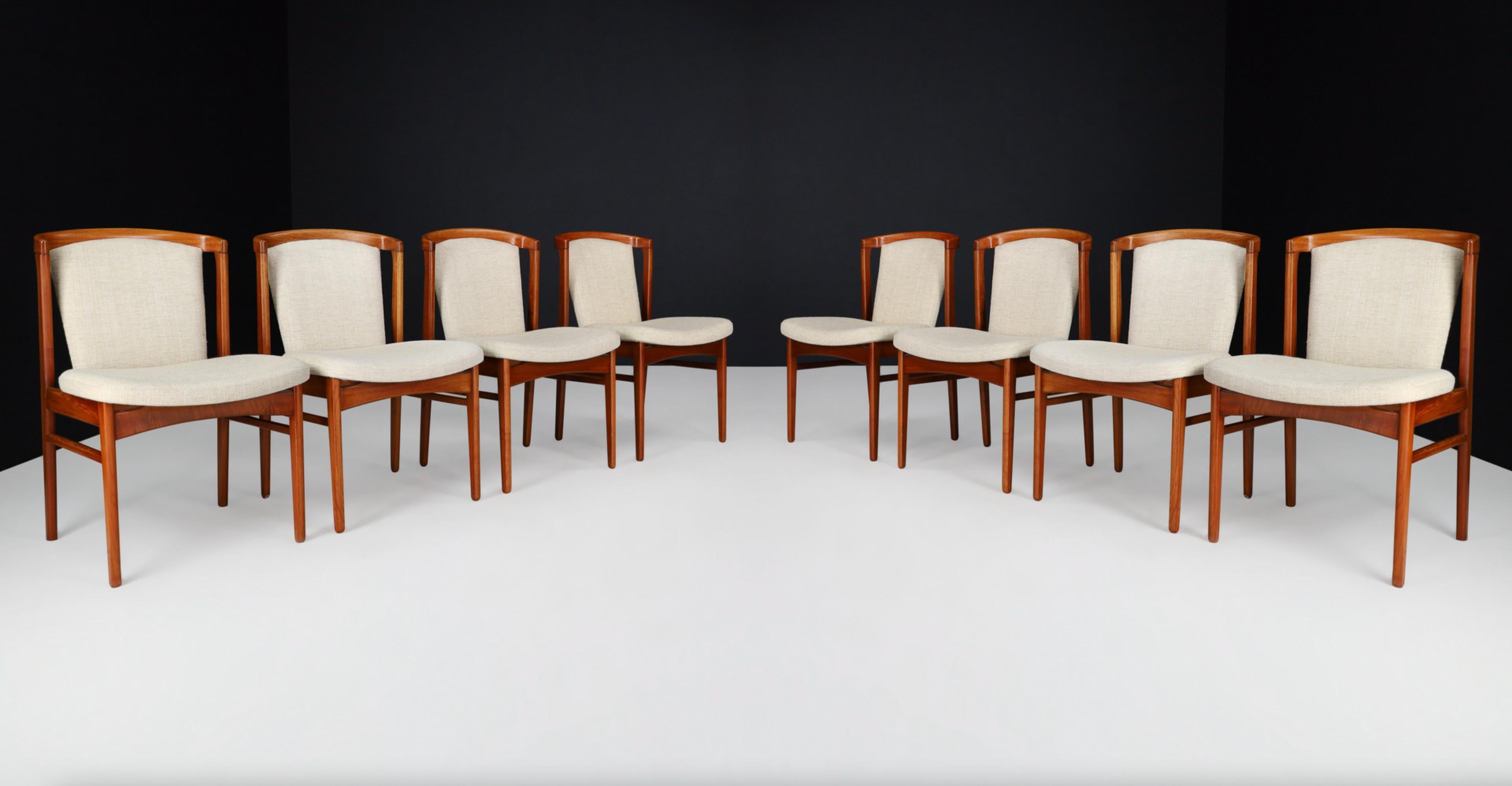 Chaises de salle à manger par Erik Buch pour Orum Mobler, Danemark, années 1960

Aussi rare qu'esthétiquement sensationnel, cet ensemble de huit chaises de salle à manger d'Erik Buch pour Orum Mobler est dans un état vintage 100% original.