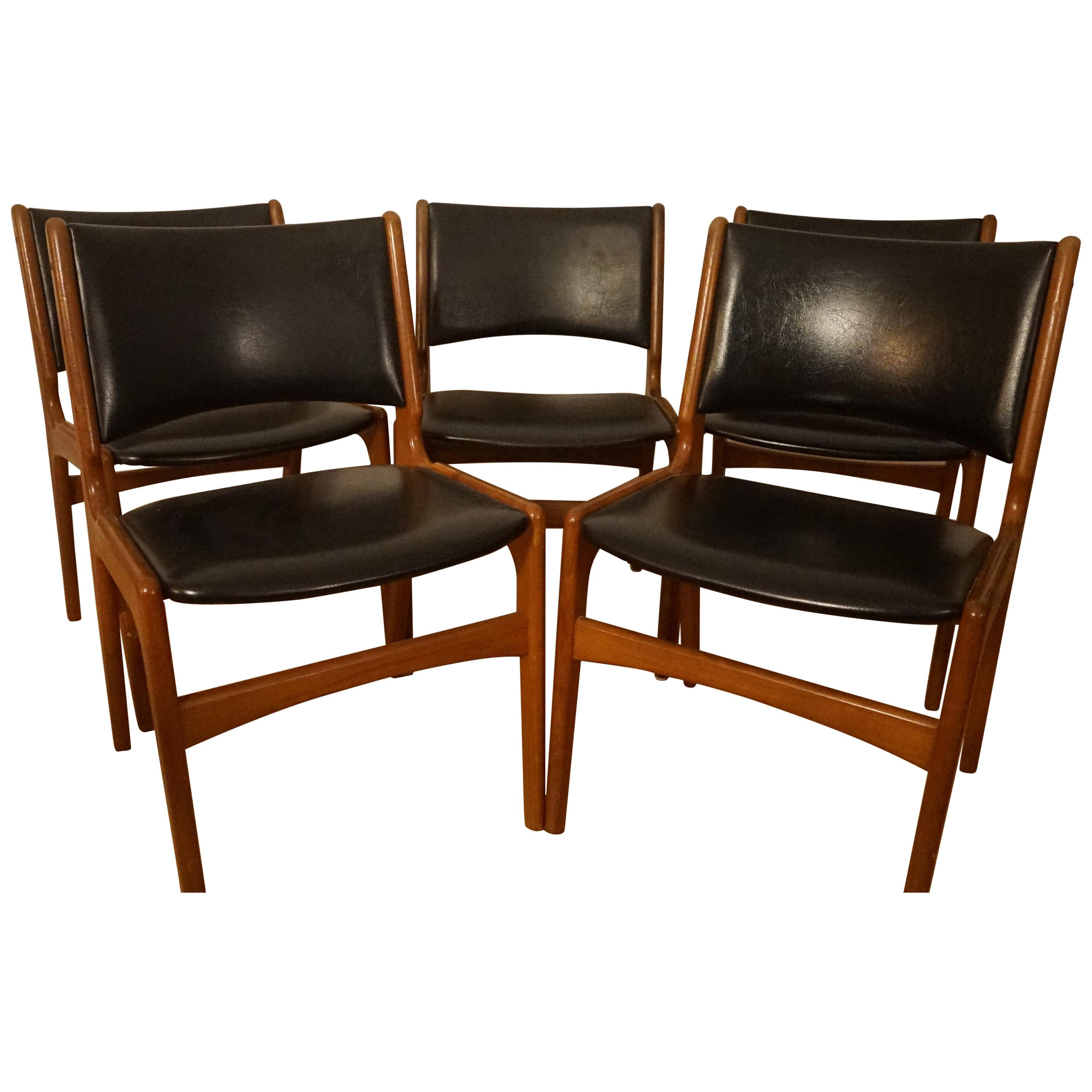 Erik Buch Dining Chairs in Solid Teak and Black Leather For Sale