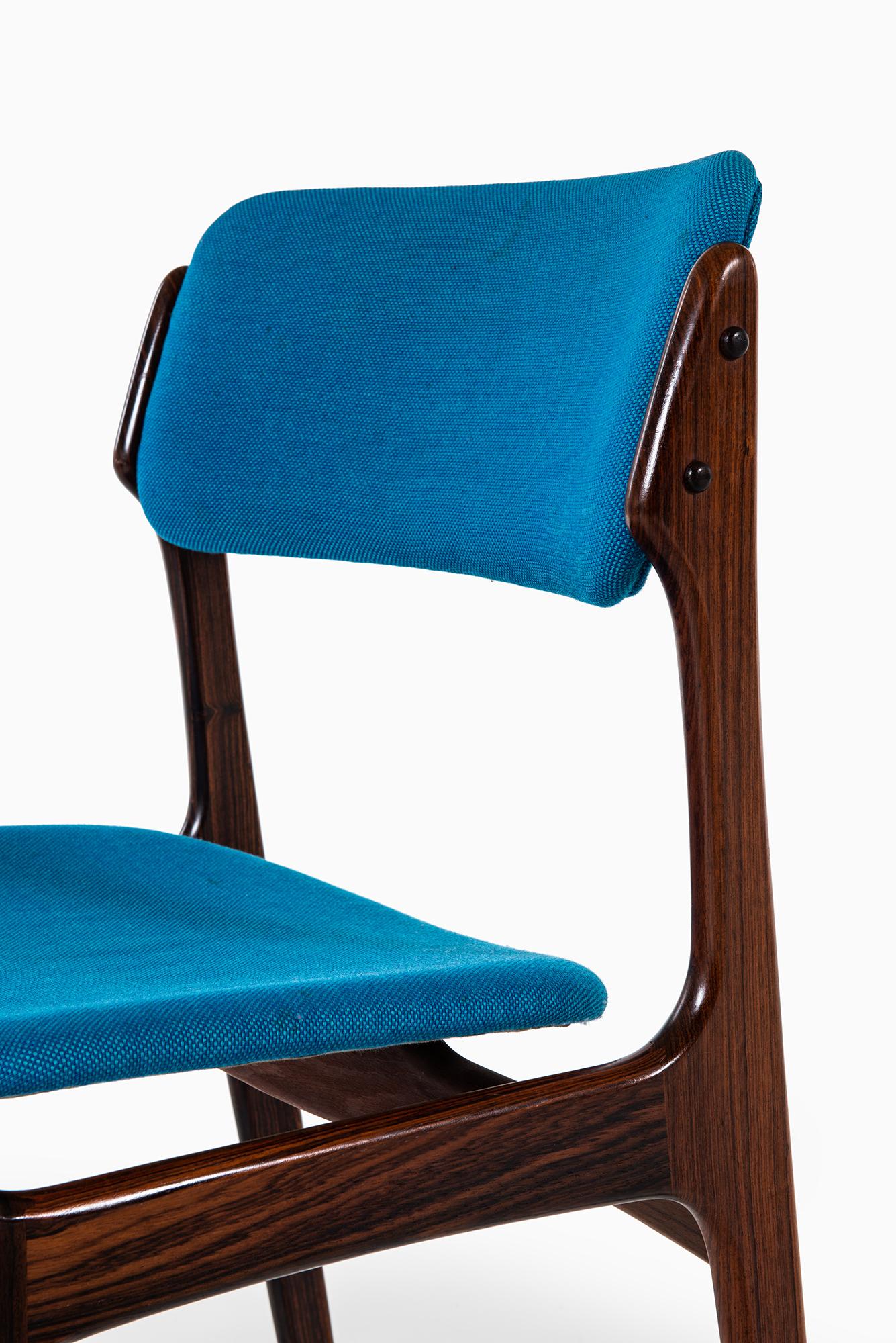 Danois Chaises de salle à manger Erik Buch modèle OD-49 d'Oddense Maskinsnedkeri au Danemark en vente