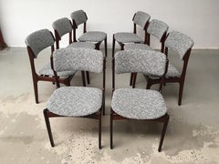 Erik Buch Acht anpassbare Esszimmerstühle aus Palisanderholz in ausgezeichnetem Zustand