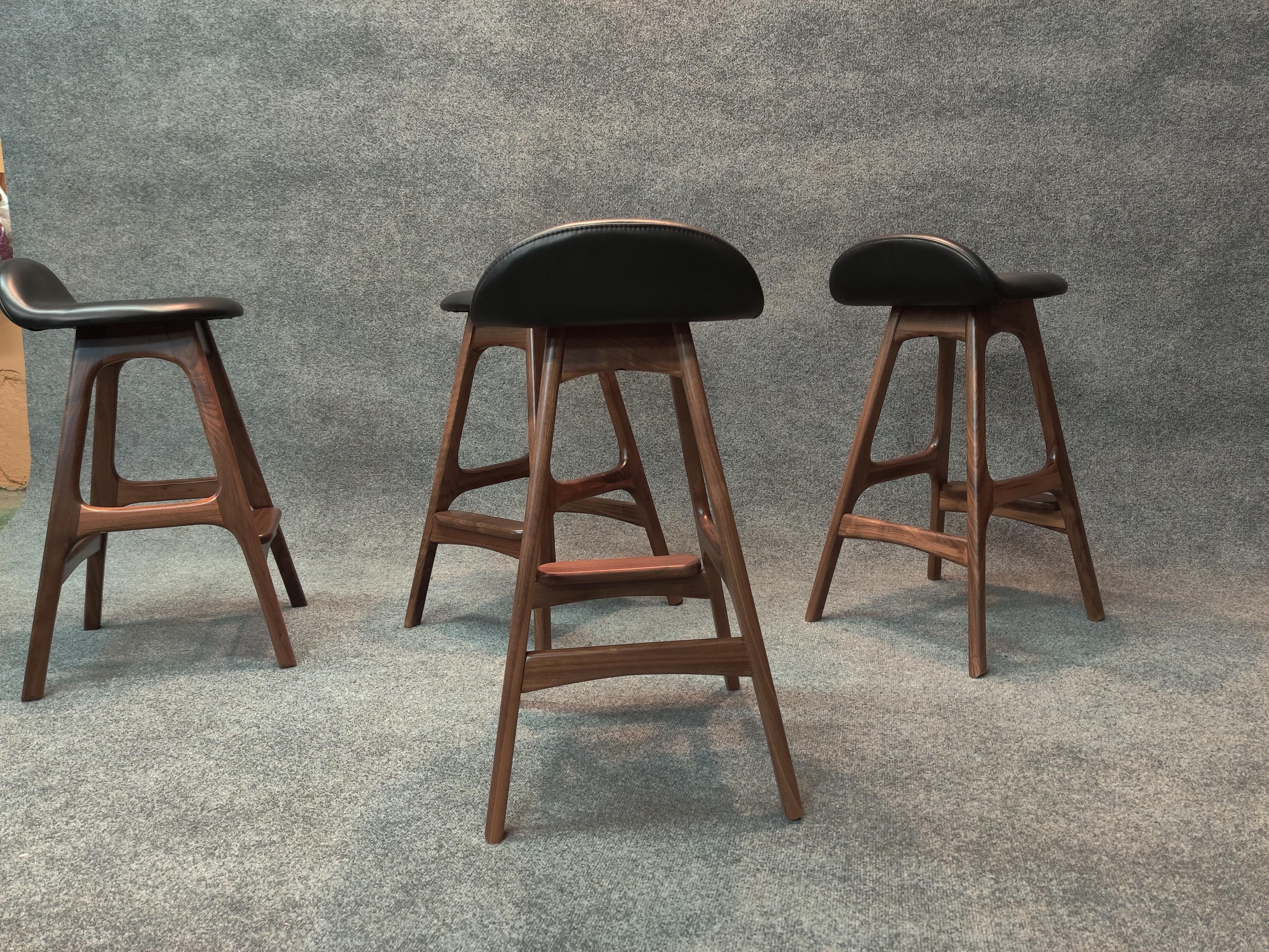 Contemporary Erik Buch for France and Son Set of 4 Model 61 Barstools Walnut and Leather