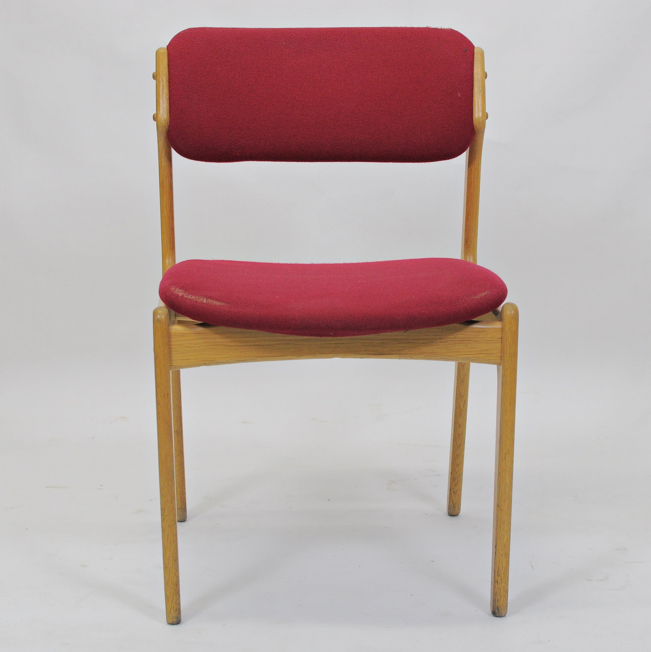 Erik Buch Four Restored and Reupholstered Dining Chairs and Two Armchairs in Oak 2