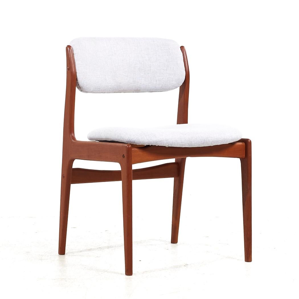 Erik Buch Mid Century Danish Teak Dining Chairs - Set of 4 In Good Condition For Sale In Countryside, IL