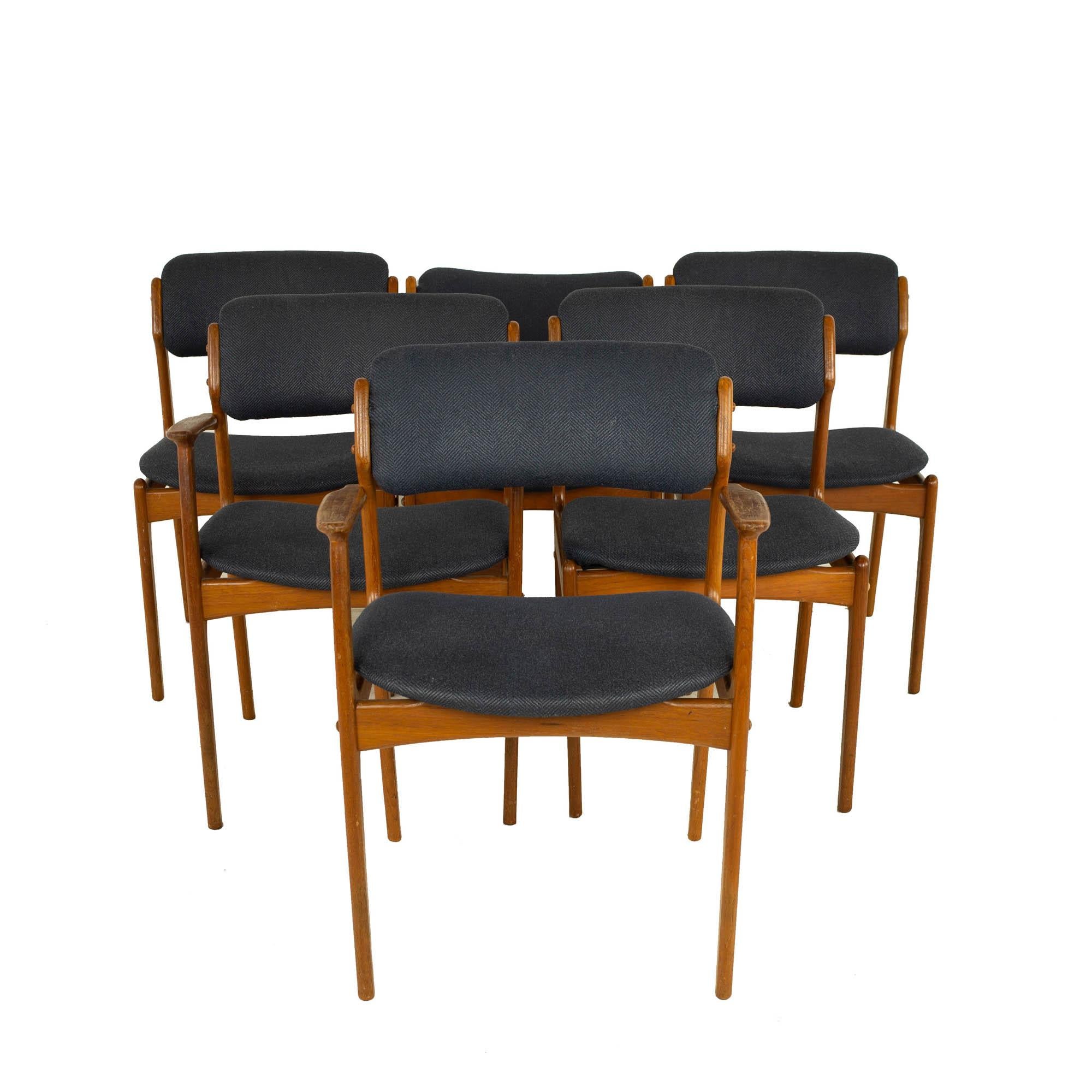 Erik Buch mid century Danish teak dining chairs - set of 6 

Each chair measures: 24 wide x 23.5 deep x 31 high, with a seat height of 18 inches and arm height/chair clearance of 21.5 inches 

?All pieces of furniture can be had in what we call