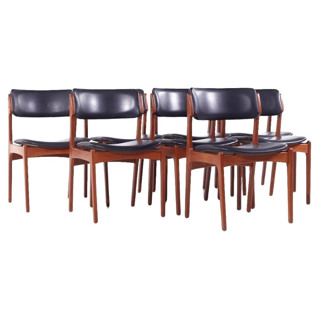 Erik Buch Mid Century Danish Teak Dining Chairs - Set of 8 en vente