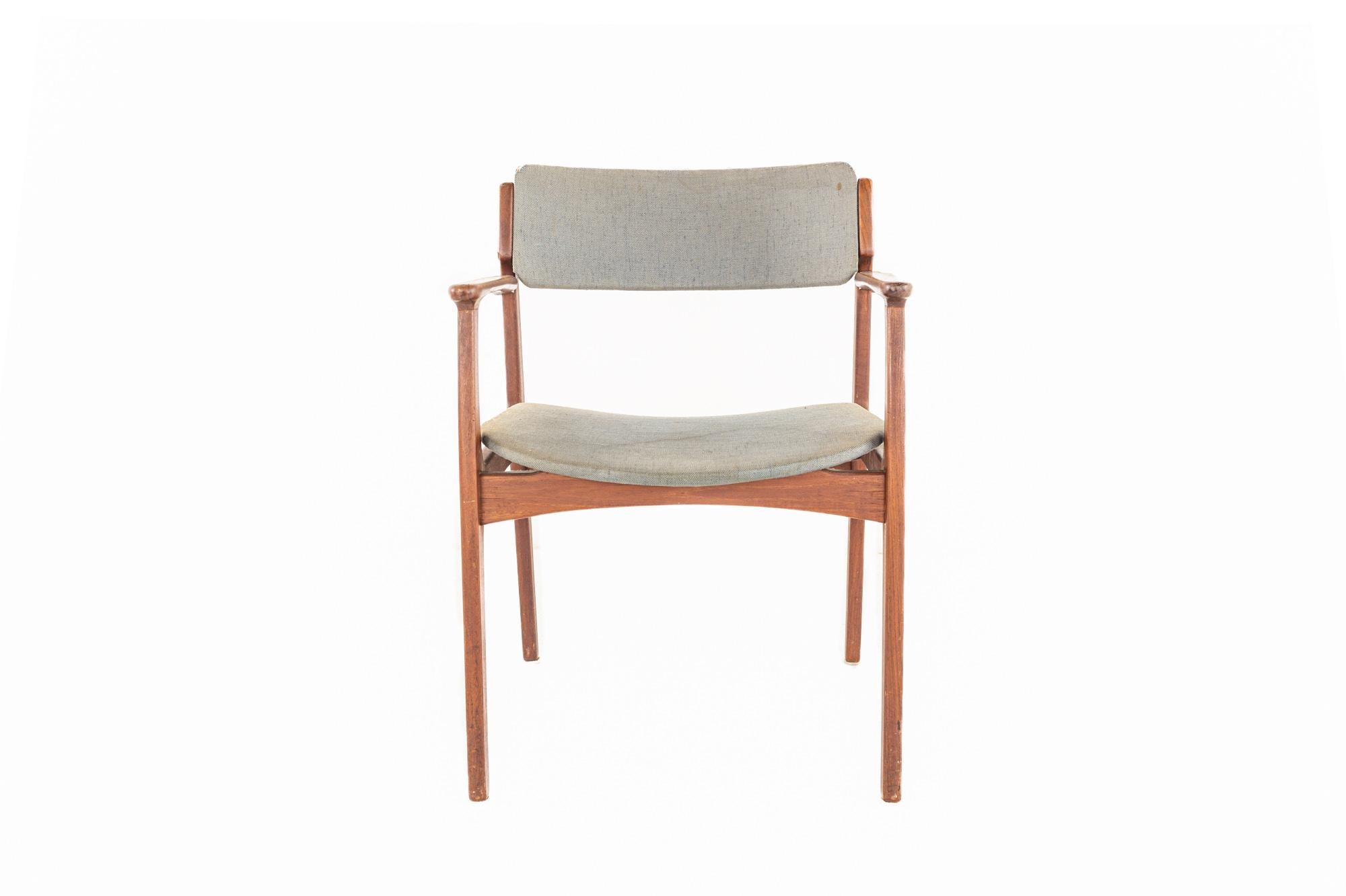 Erik Buch Mid-Century Teak Dining Chairs, Set of 8 In Good Condition In Countryside, IL