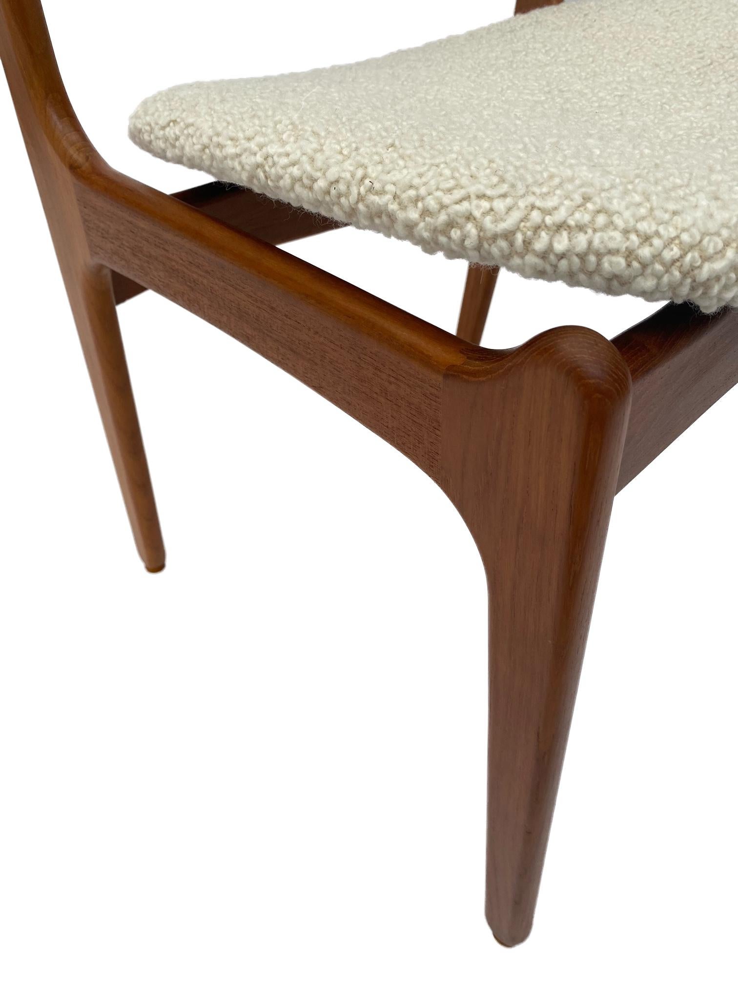Erik Buch Model 49 Teak and Cream Boucle Desk Chair, Denmark, 1960s In Excellent Condition In London, GB