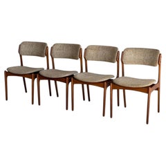 Erik Buch, Modell 49, Teakholz-Esszimmerstühle, 4er-Set, Holzstühle, Dänemark, MCM, 1960er Jahre