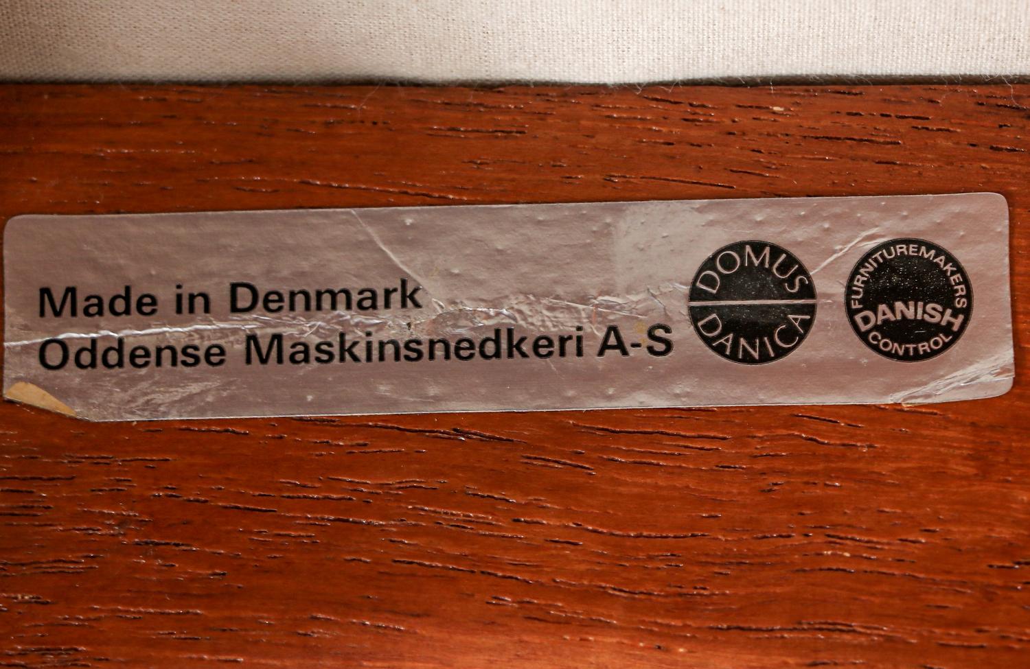 Tabourets de bar en teck et cuir blanc sculptés d'Erik Buch pour Oddense Maskinsnedkeri en vente 2
