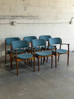Erik Buch: Juego de 6 sillas de comedor de teca maciza, modelos 49 y 50, Dinamarca, MCM, década de 1960