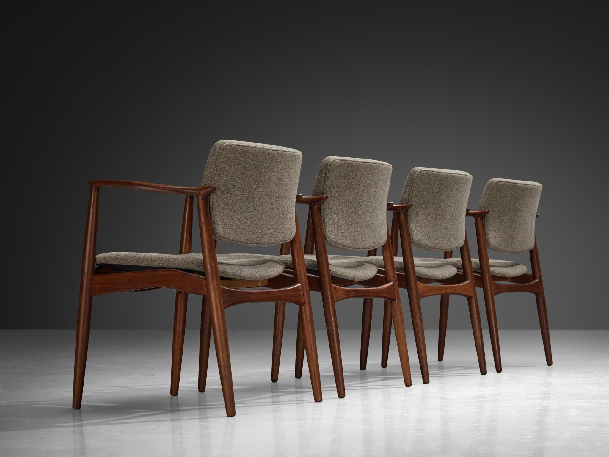 Danese Set di quattro sedie da pranzo Erik Buch in teak e tappezzeria grigia in vendita