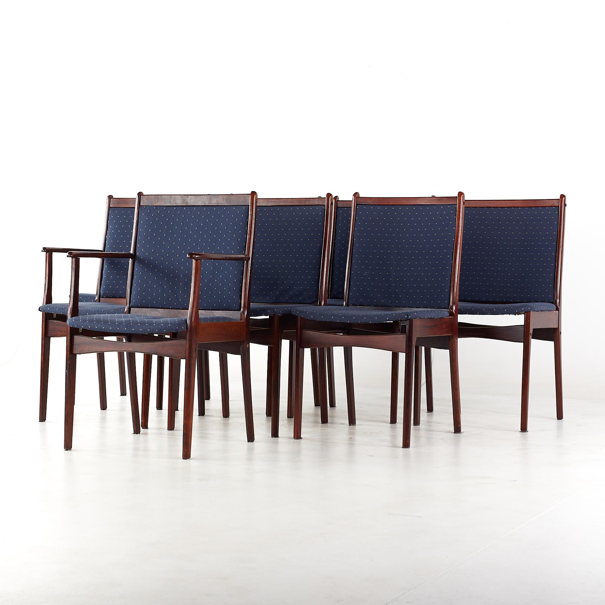 Mid-Century Modern Chaises de salle à manger en bois de rose de style Erik Buch, lot de 8 en vente